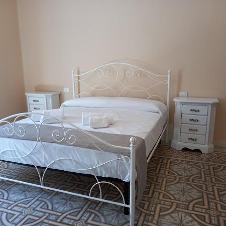 Ferienwohnung Dimora Donna Carmela - Al Centro Di Monopoli Exterior foto